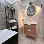 Szafirowy Dwór Hotel&restauracja * Gliwice