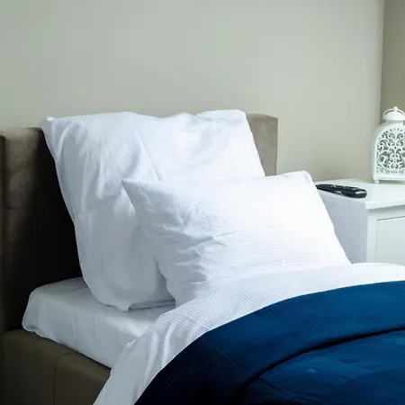 Szafirowy Dwor & Restauracja Hotel *
