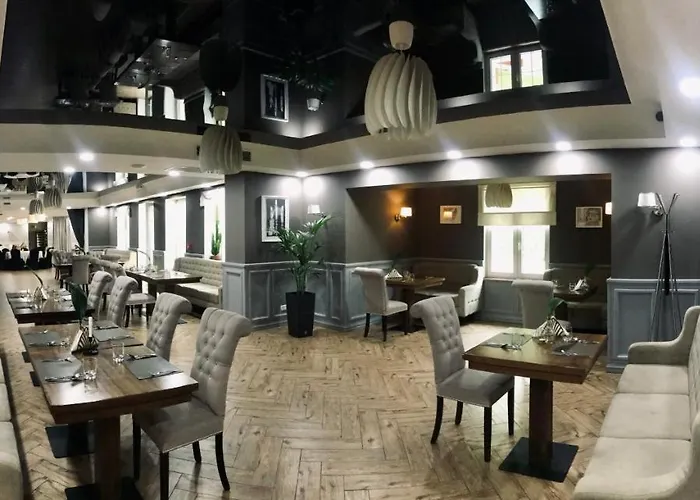 Szafirowy Dwor & Restauracja *