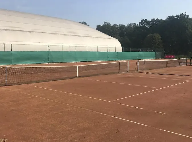 Hotel Szafirowy Dwor & Restauracja Gliwice