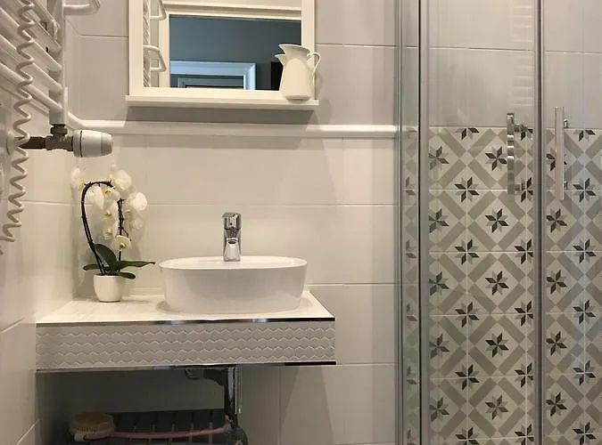 Szafirowy Dwor & Restauracja Hotel