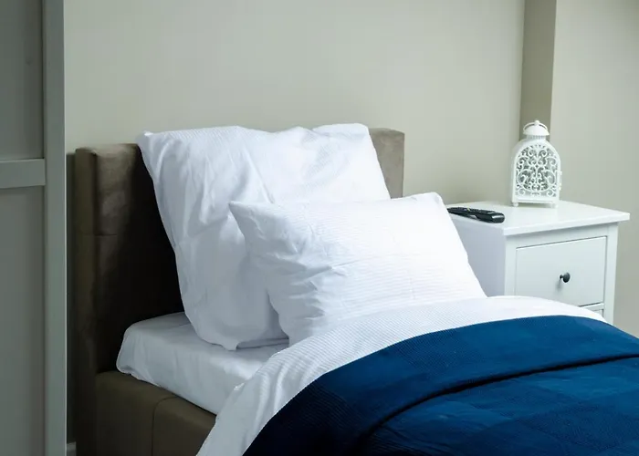 Szafirowy Dwor & Restauracja Hotel *