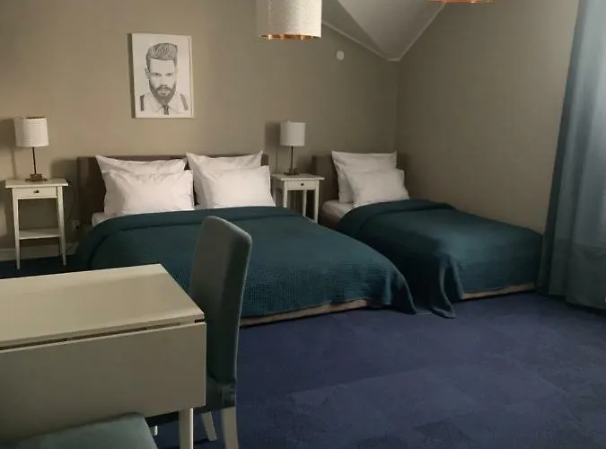 Szafirowy Dwor & Restauracja Hotel *