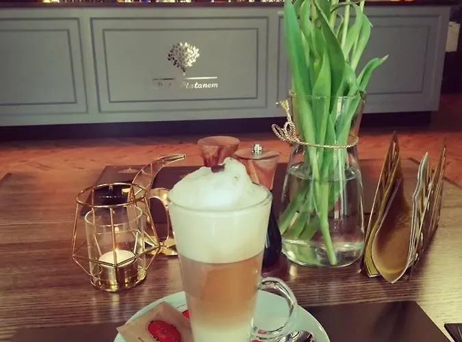 Szafirowy Dwor & Restauracja *